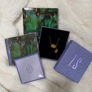 Taylor Swift The Life of a Showgirl “It’s Rapturous” CD